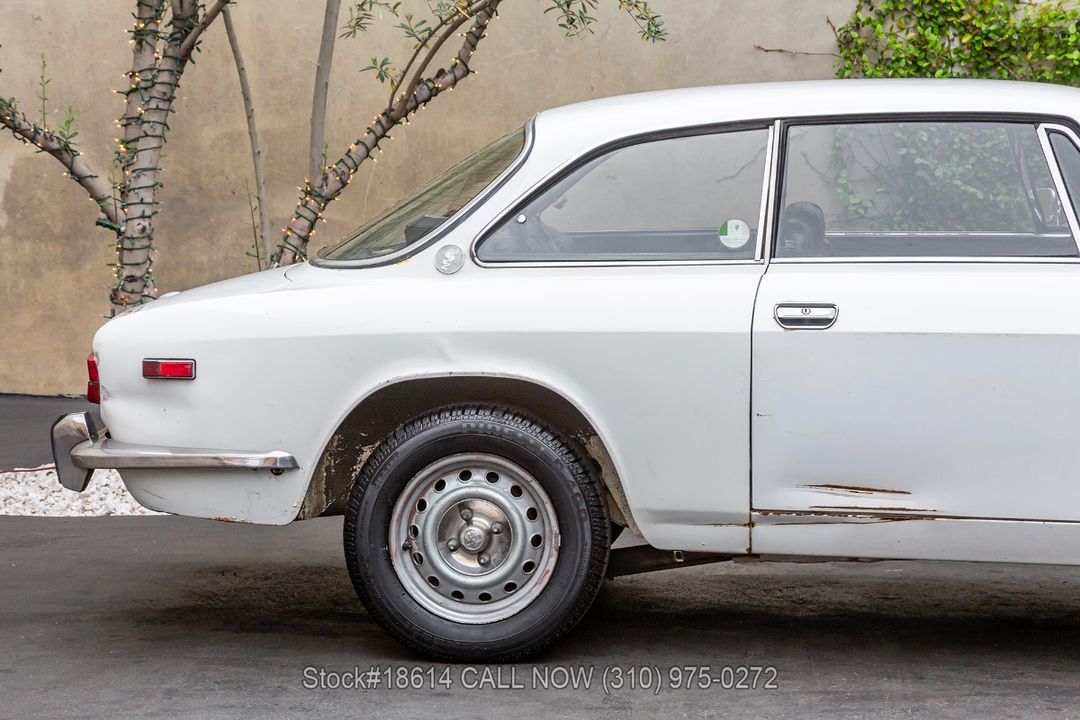 1974 Alfa Romeo GTV 2000