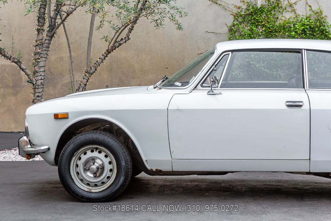 1974 Alfa Romeo GTV 2000