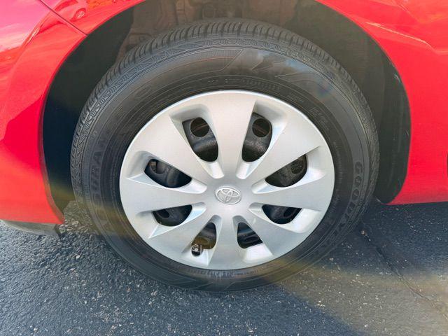 2013 Toyota PRIUS C