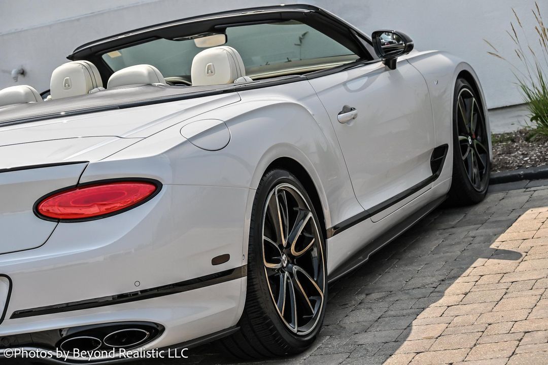2022 Bentley Continental