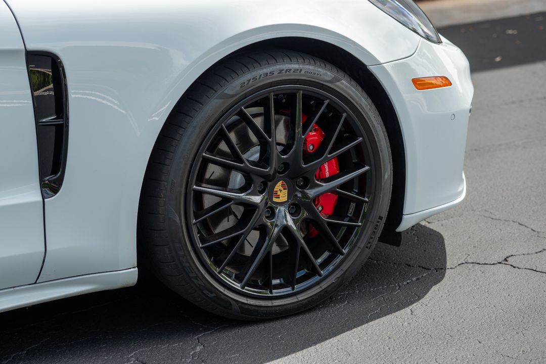 2020 Porsche Panamera
