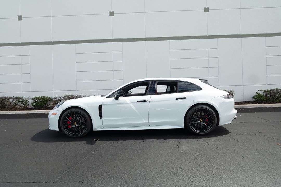 2020 Porsche Panamera