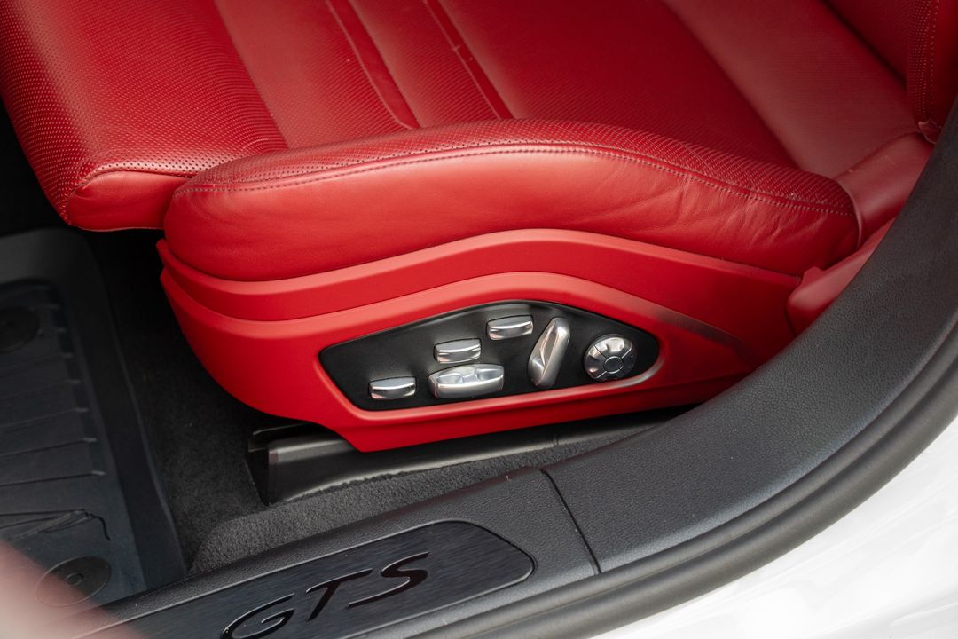 2020 Porsche Panamera