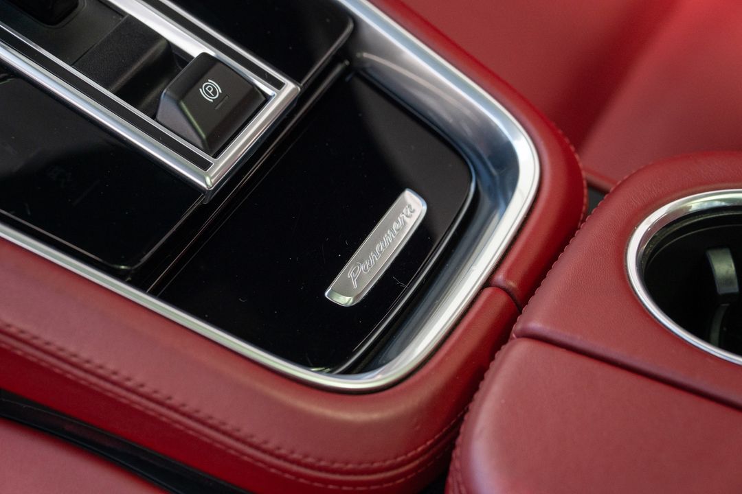 2020 Porsche Panamera