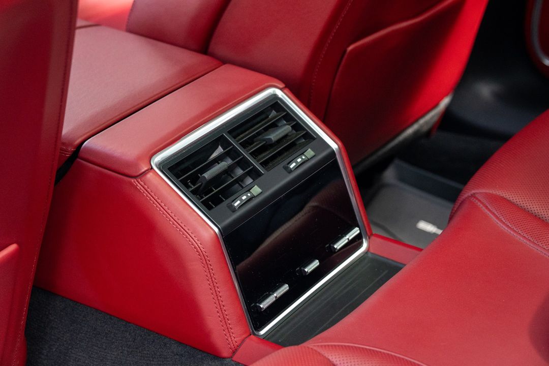 2020 Porsche Panamera