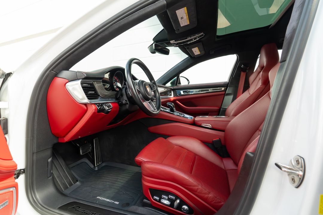 2020 Porsche Panamera