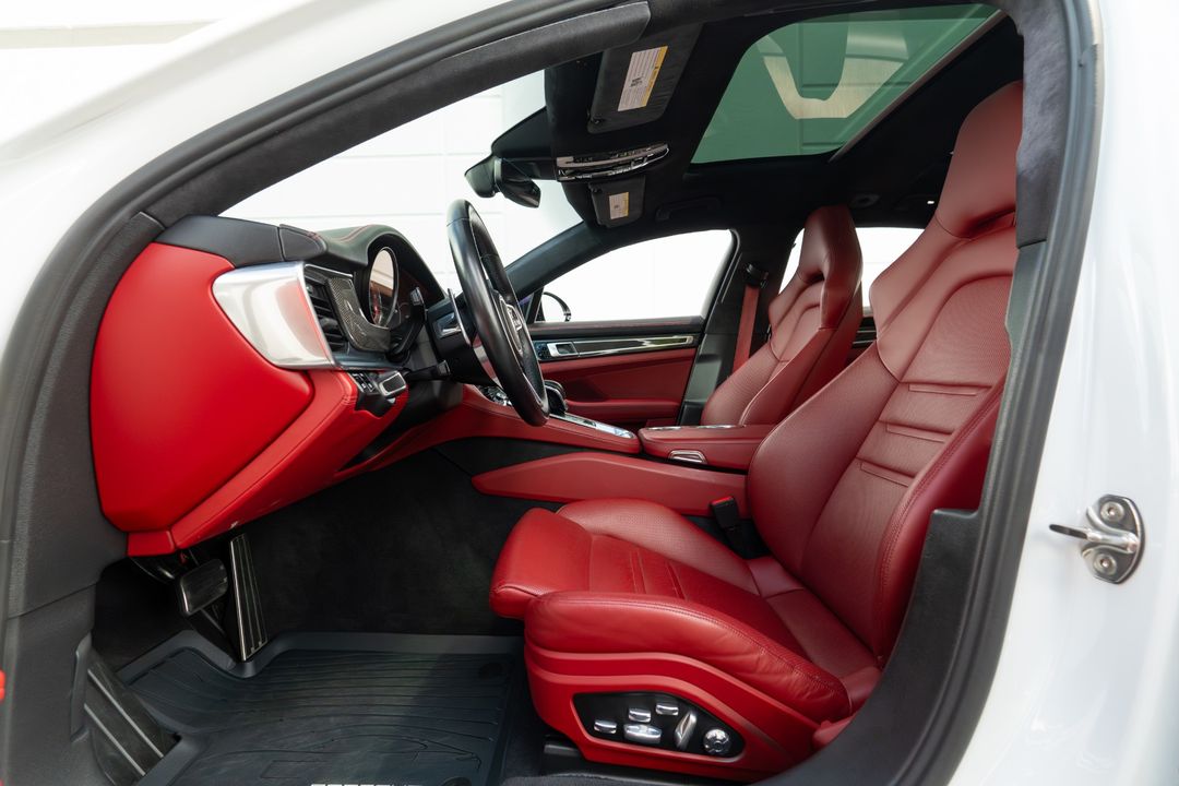 2020 Porsche Panamera