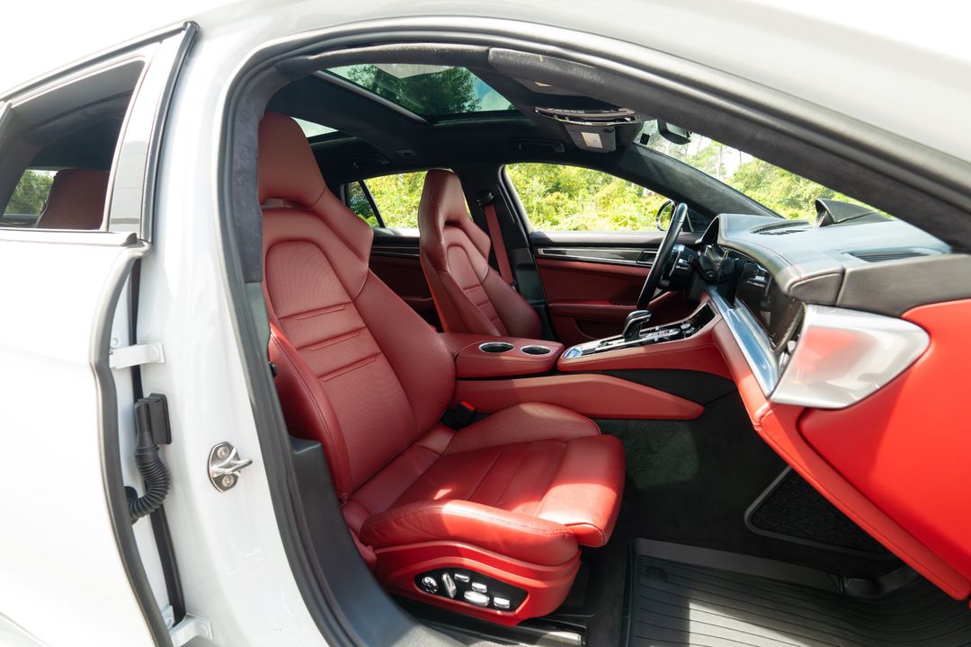 2020 Porsche Panamera