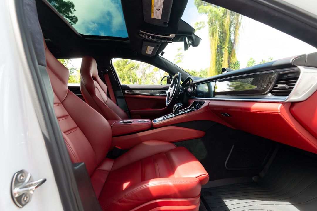 2020 Porsche Panamera