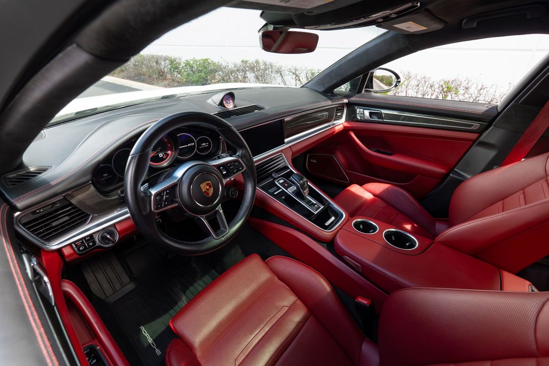 2020 Porsche Panamera