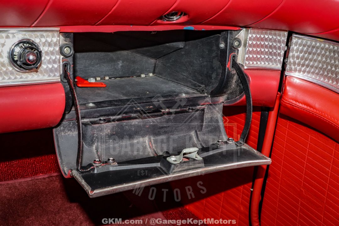 1957 Ford Thunderbird
