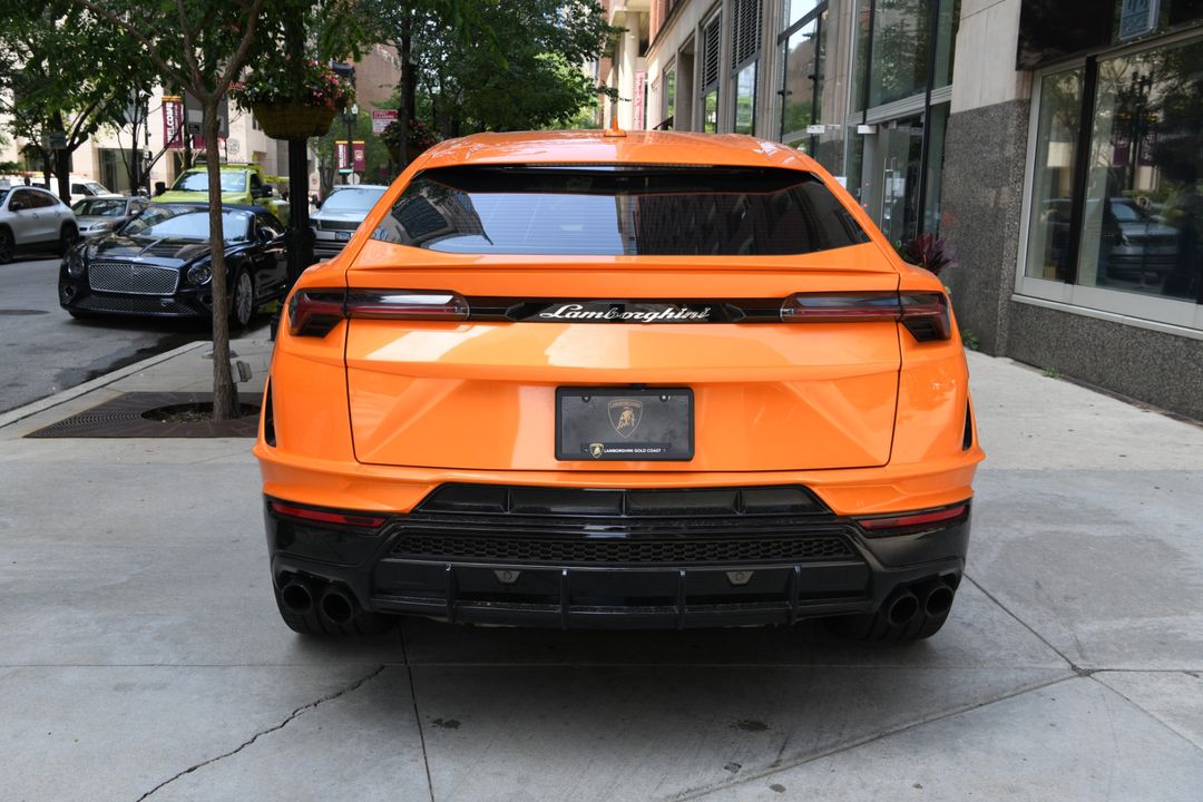 2024 Lamborghini Urus