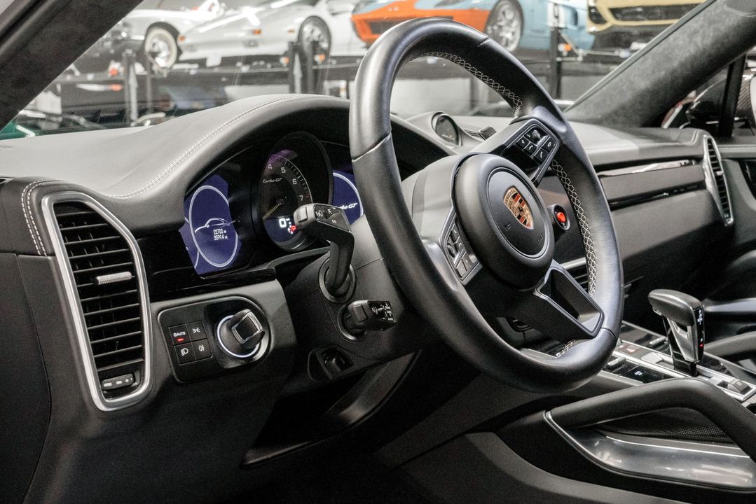 2023 Porsche Cayenne