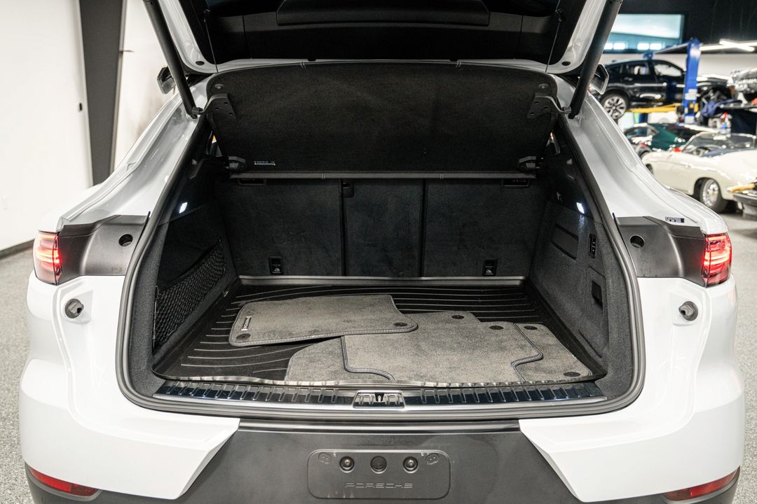 2023 Porsche Cayenne