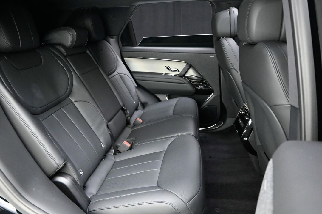 2025 Land Rover Range Rover Sport