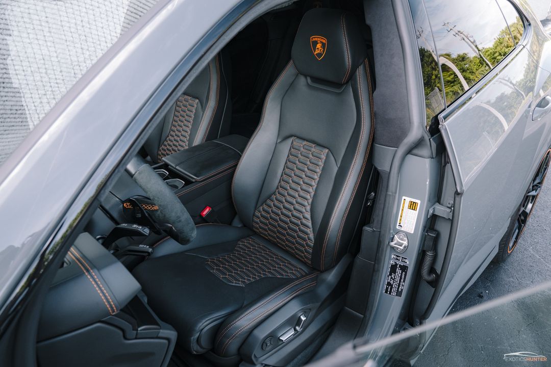 2022 Lamborghini Urus