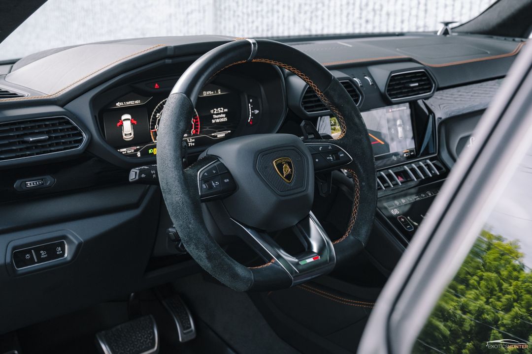2022 Lamborghini Urus