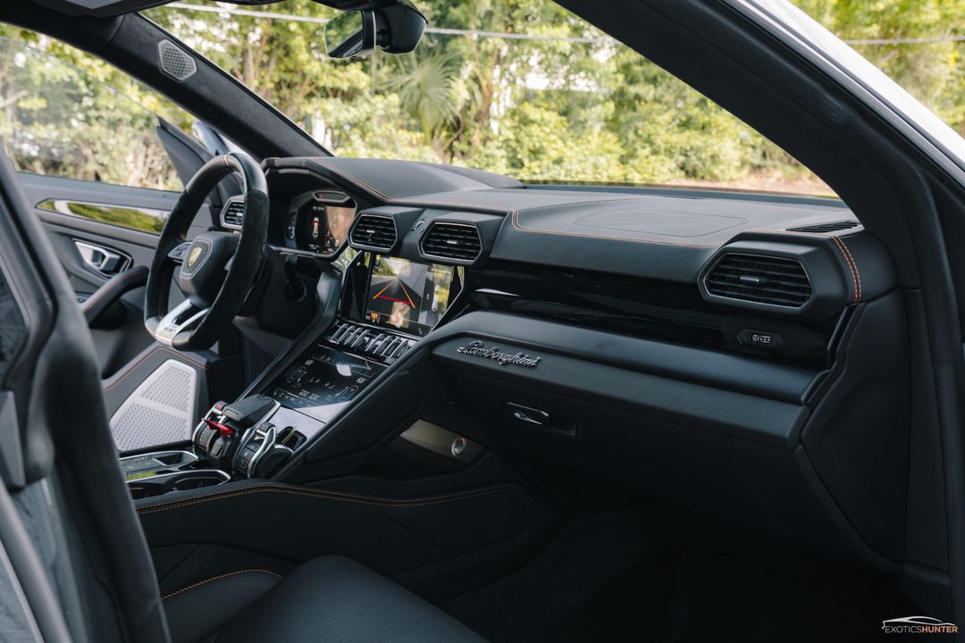 2022 Lamborghini Urus