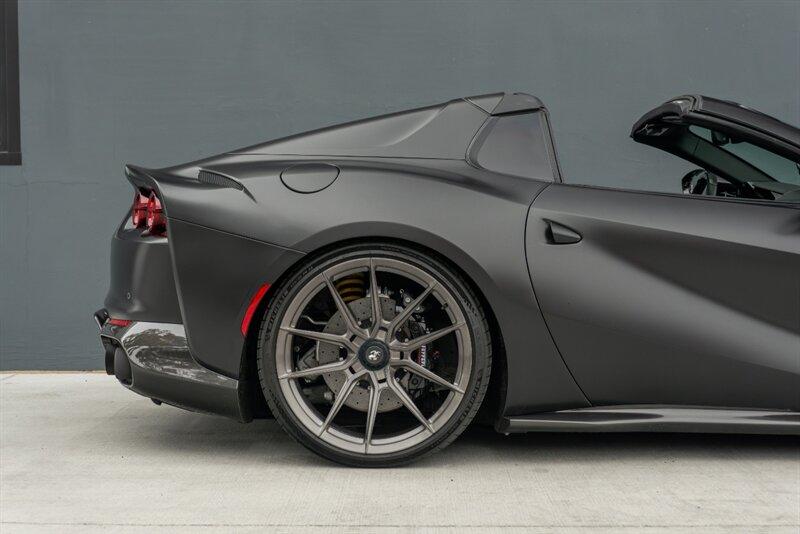 2021 Ferrari 812 GTS