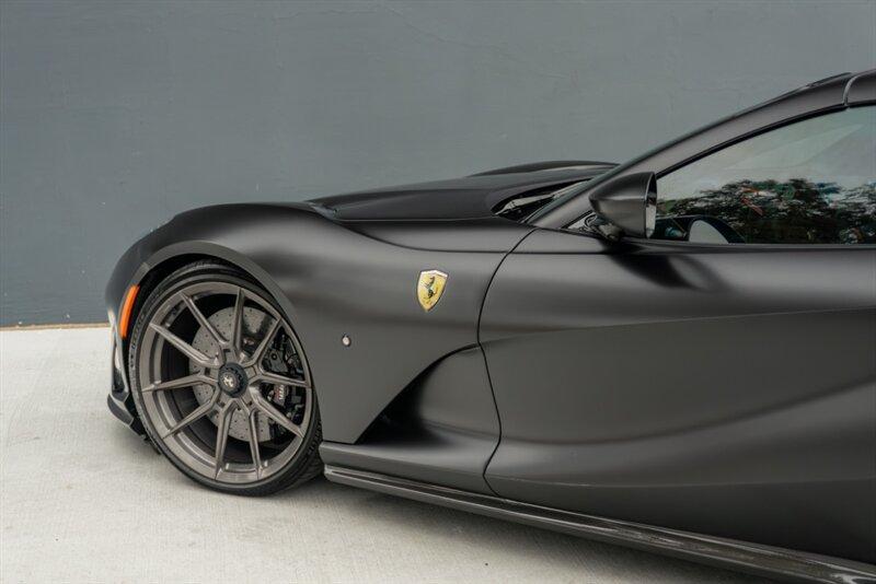 2021 Ferrari 812 GTS