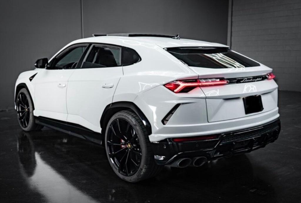 2021 Lamborghini Urus