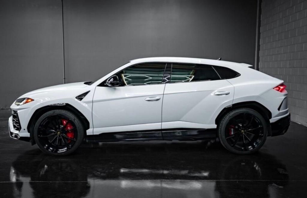 2021 Lamborghini Urus
