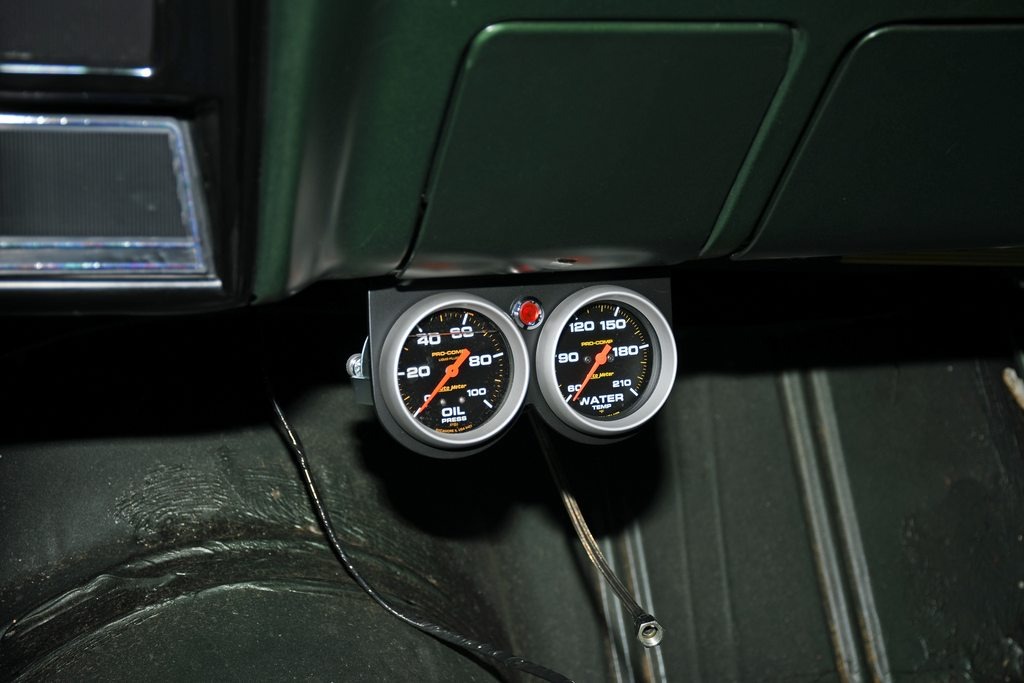1970 Chevrolet Nova aka Plain Jane 565c.i. TH400 14k original paint, original interior