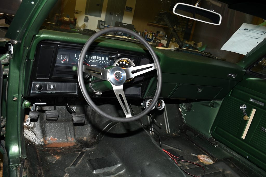 1970 Chevrolet Nova aka Plain Jane 565c.i. TH400 14k original paint, original interior