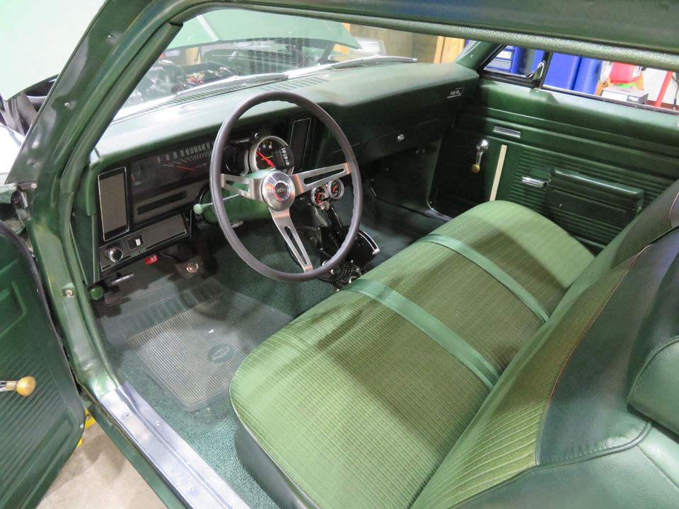 1970 Chevrolet Nova aka Plain Jane 565c.i. TH400 14k original paint, original interior