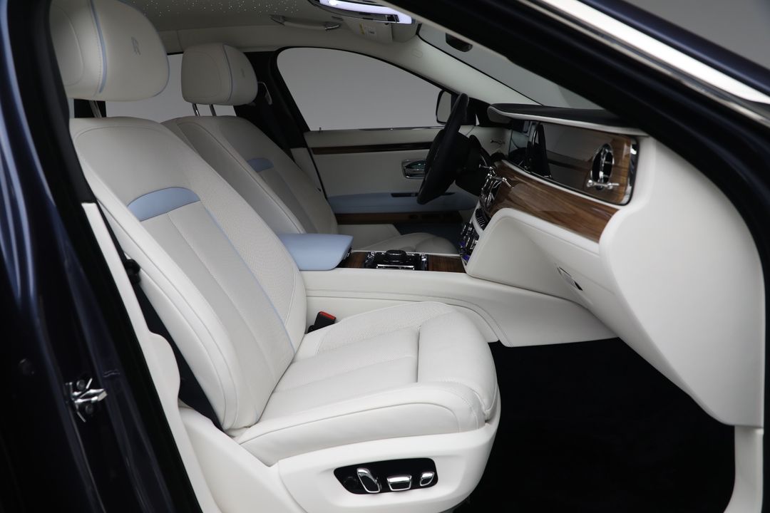 2025 Rolls-Royce Ghost