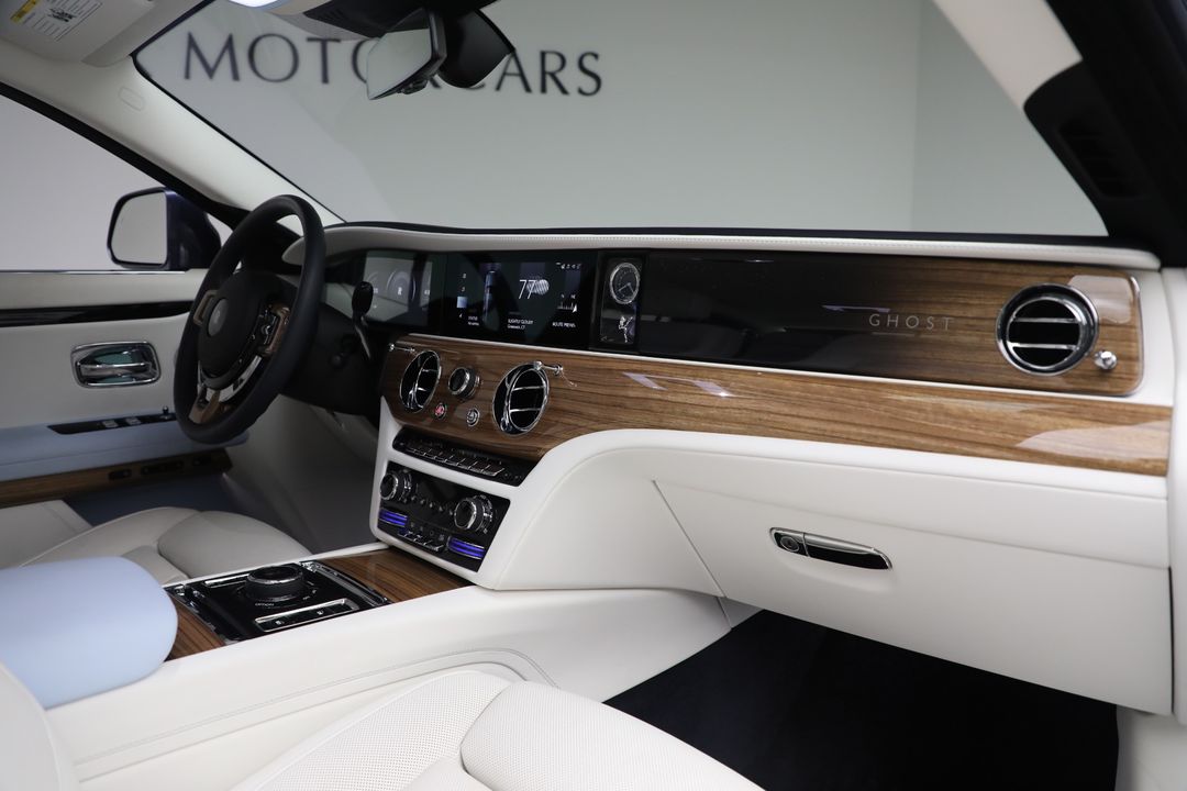 2025 Rolls-Royce Ghost