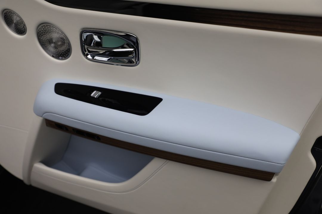 2025 Rolls-Royce Ghost