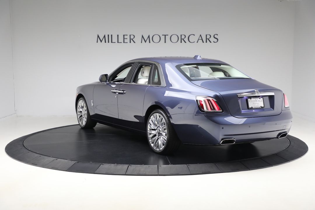2025 Rolls-Royce Ghost