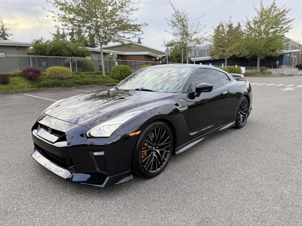 2017 Nissan GT-R