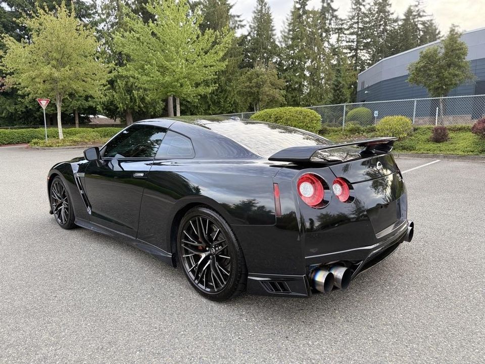 2017 Nissan GT-R