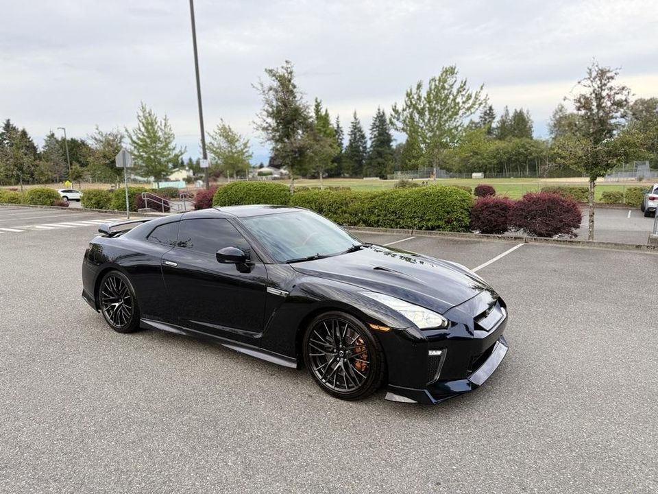 2017 Nissan GT-R