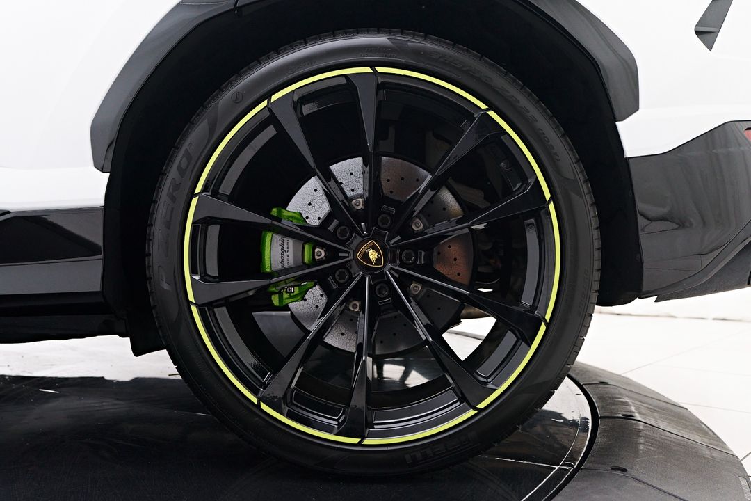 2022 Lamborghini Urus