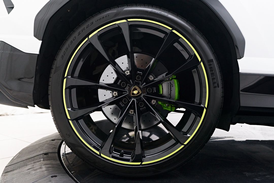 2022 Lamborghini Urus