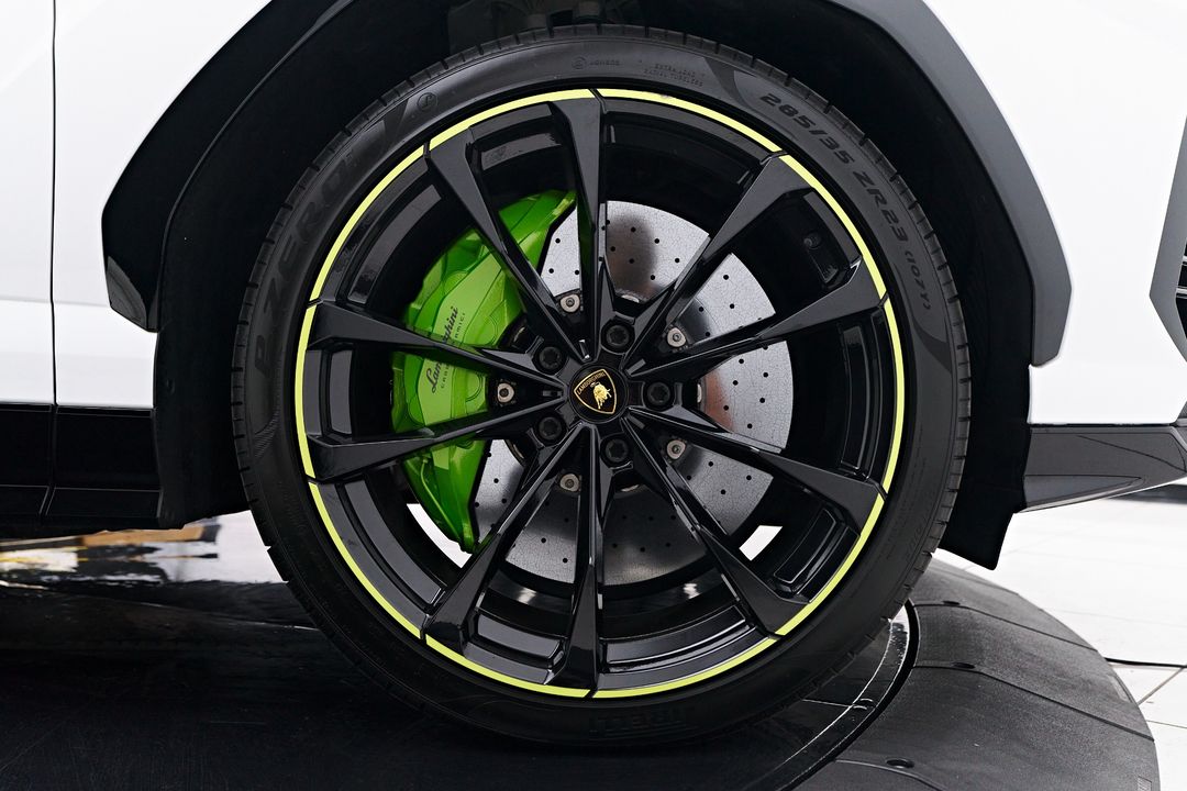 2022 Lamborghini Urus