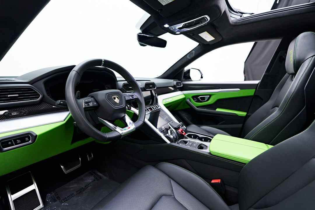 2022 Lamborghini Urus