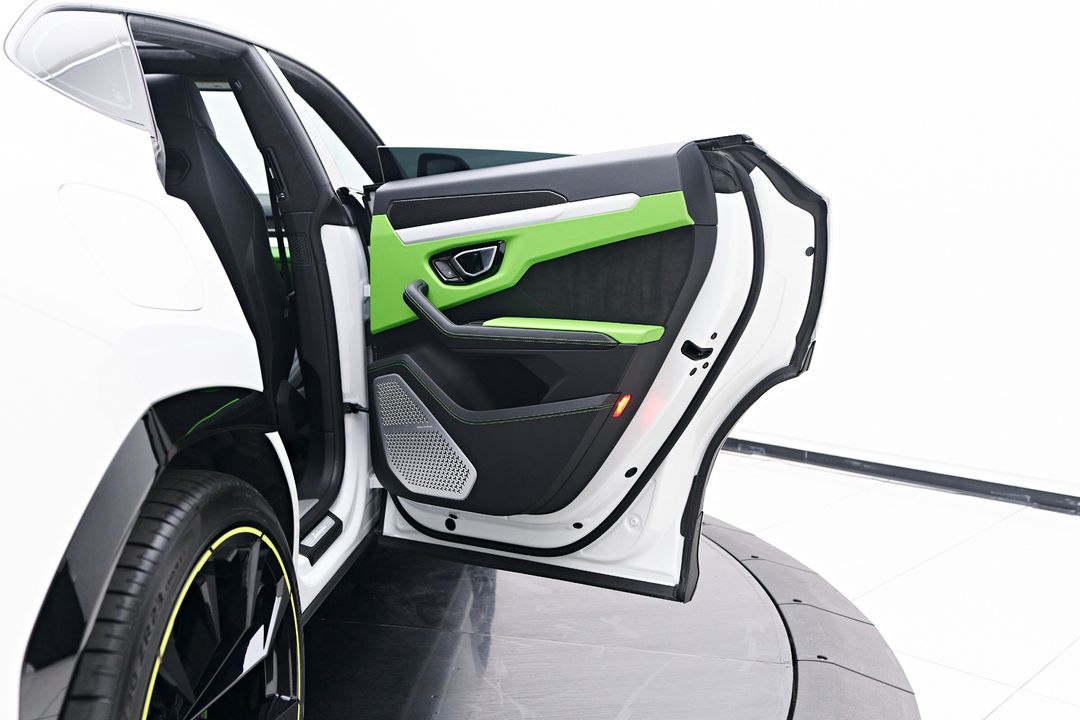 2022 Lamborghini Urus