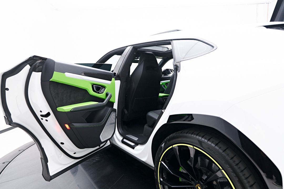 2022 Lamborghini Urus
