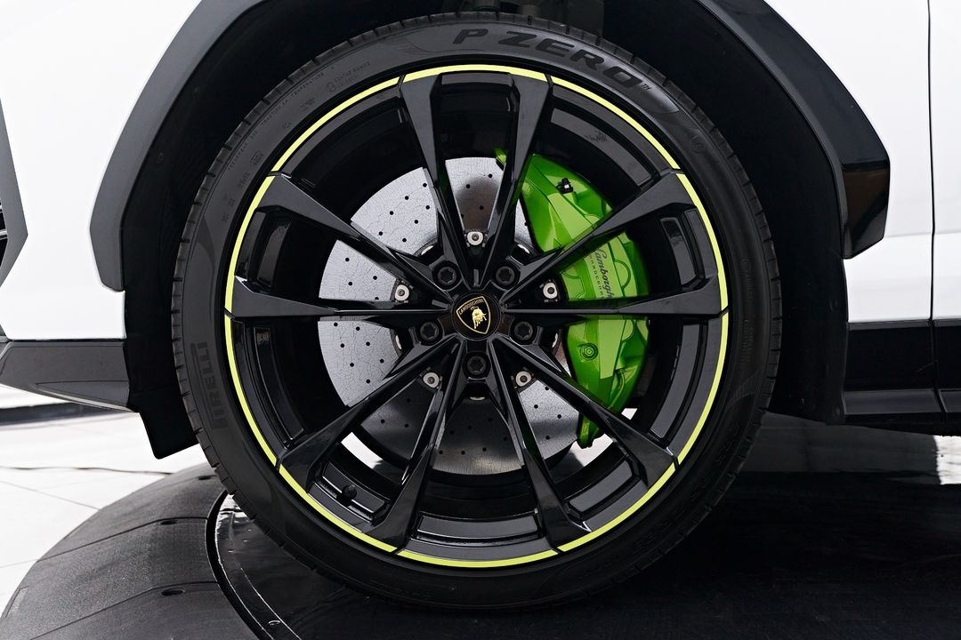 2022 Lamborghini Urus