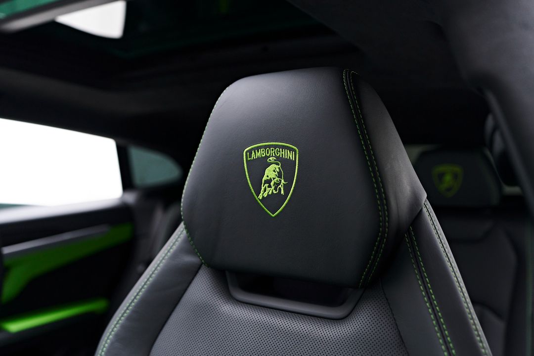 2022 Lamborghini Urus