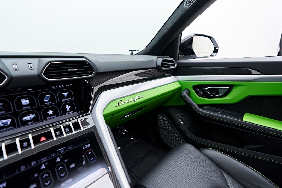 2022 Lamborghini Urus