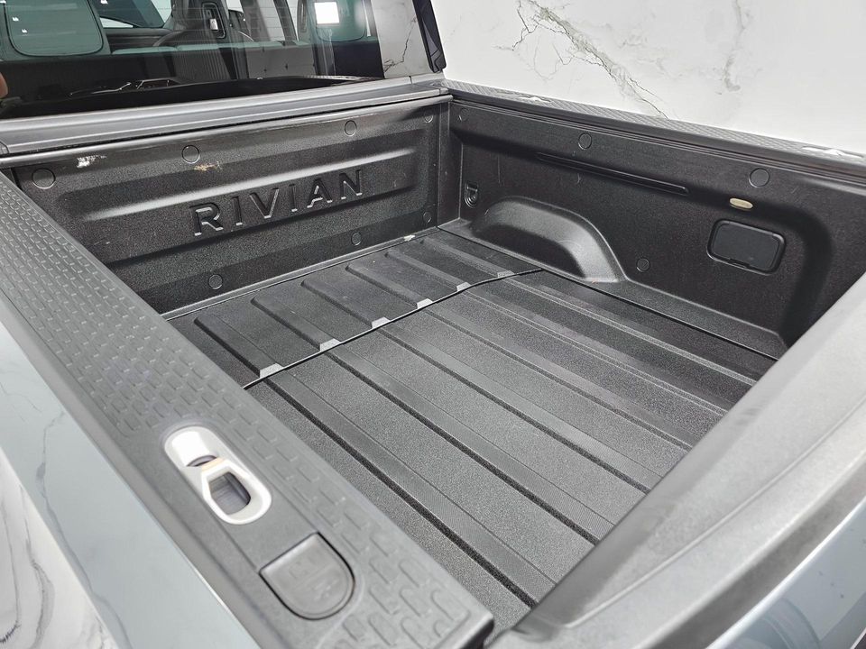 2022 Rivian R1T