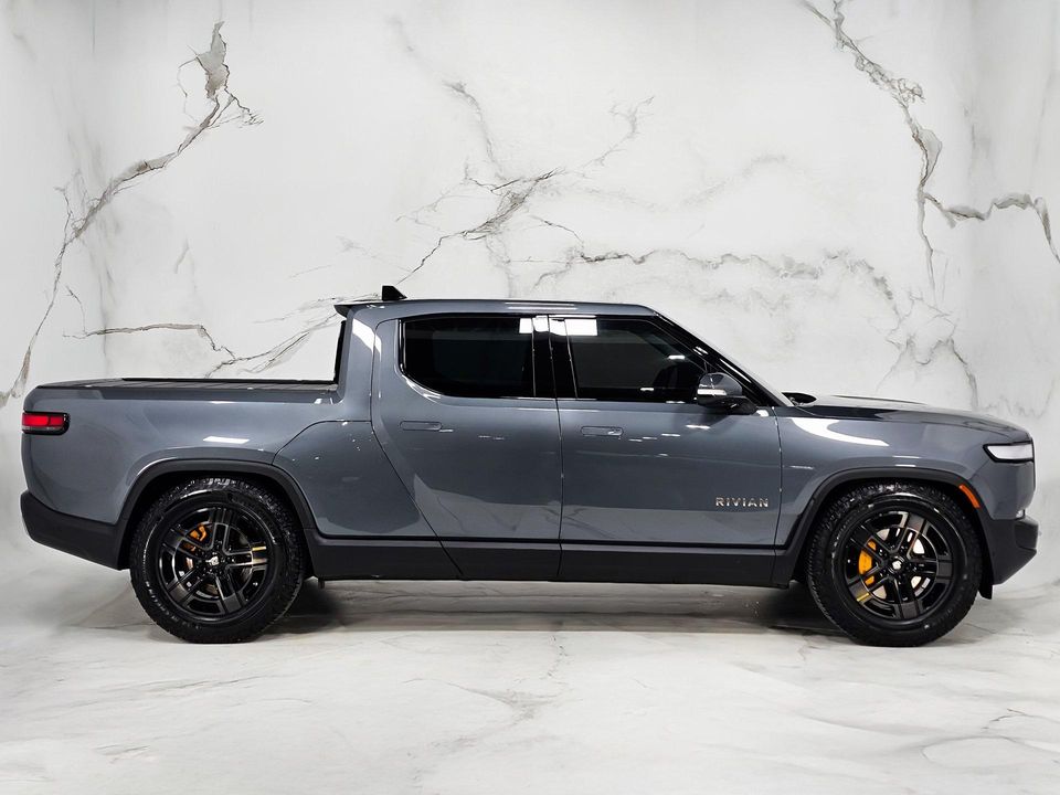 2022 Rivian R1T