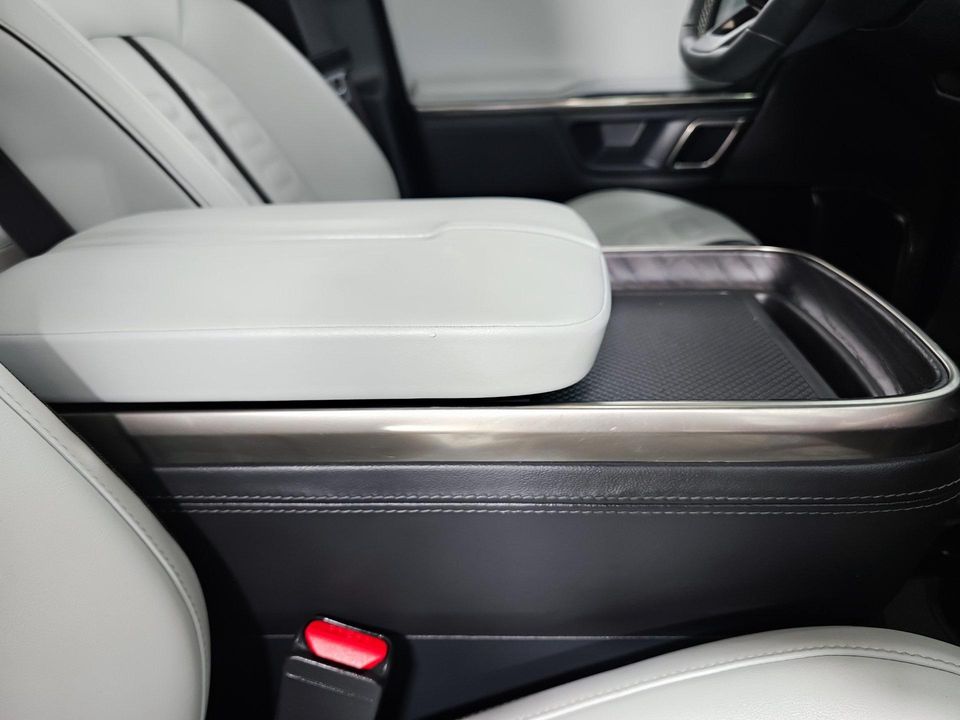 2022 Rivian R1T