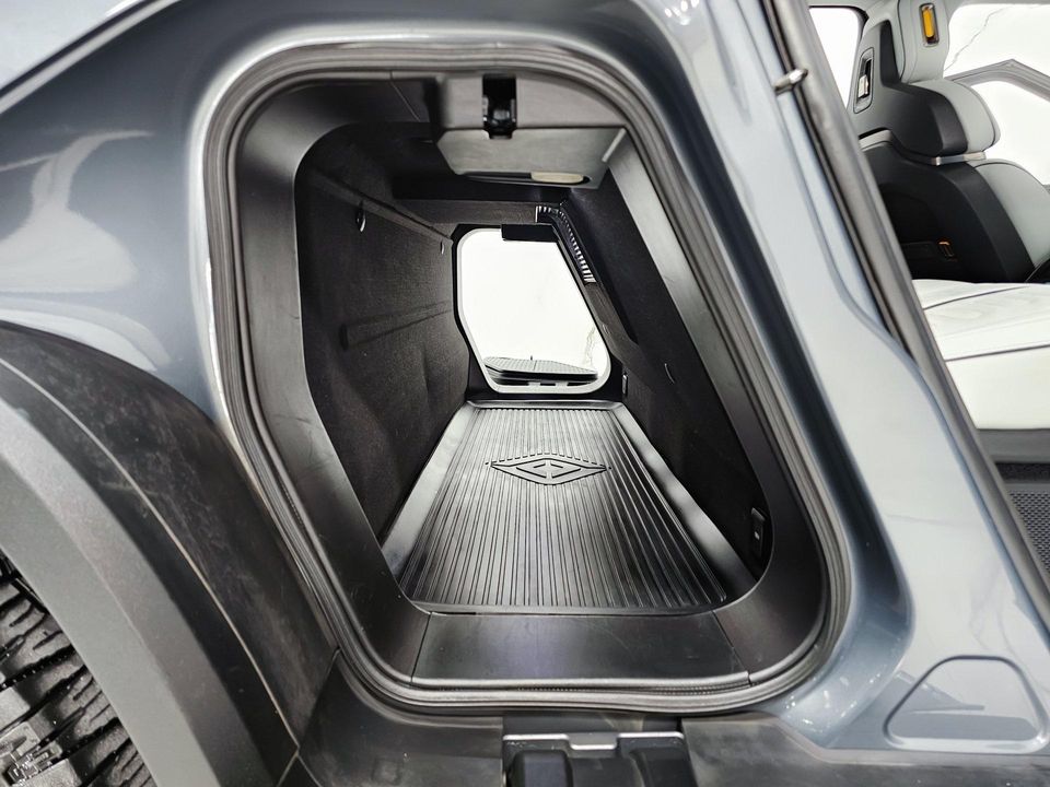 2022 Rivian R1T