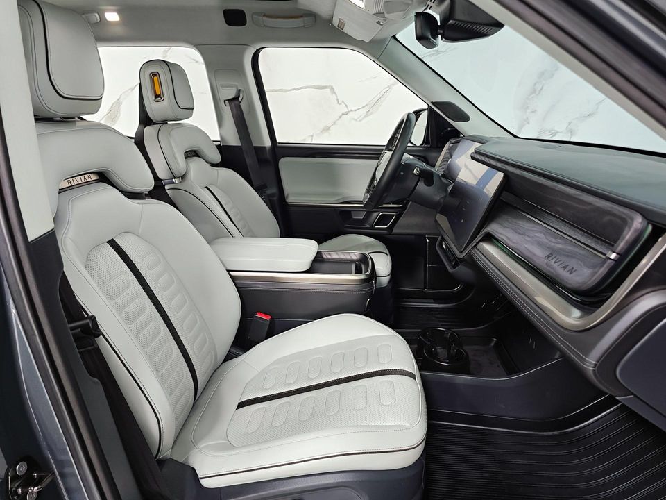 2022 Rivian R1T